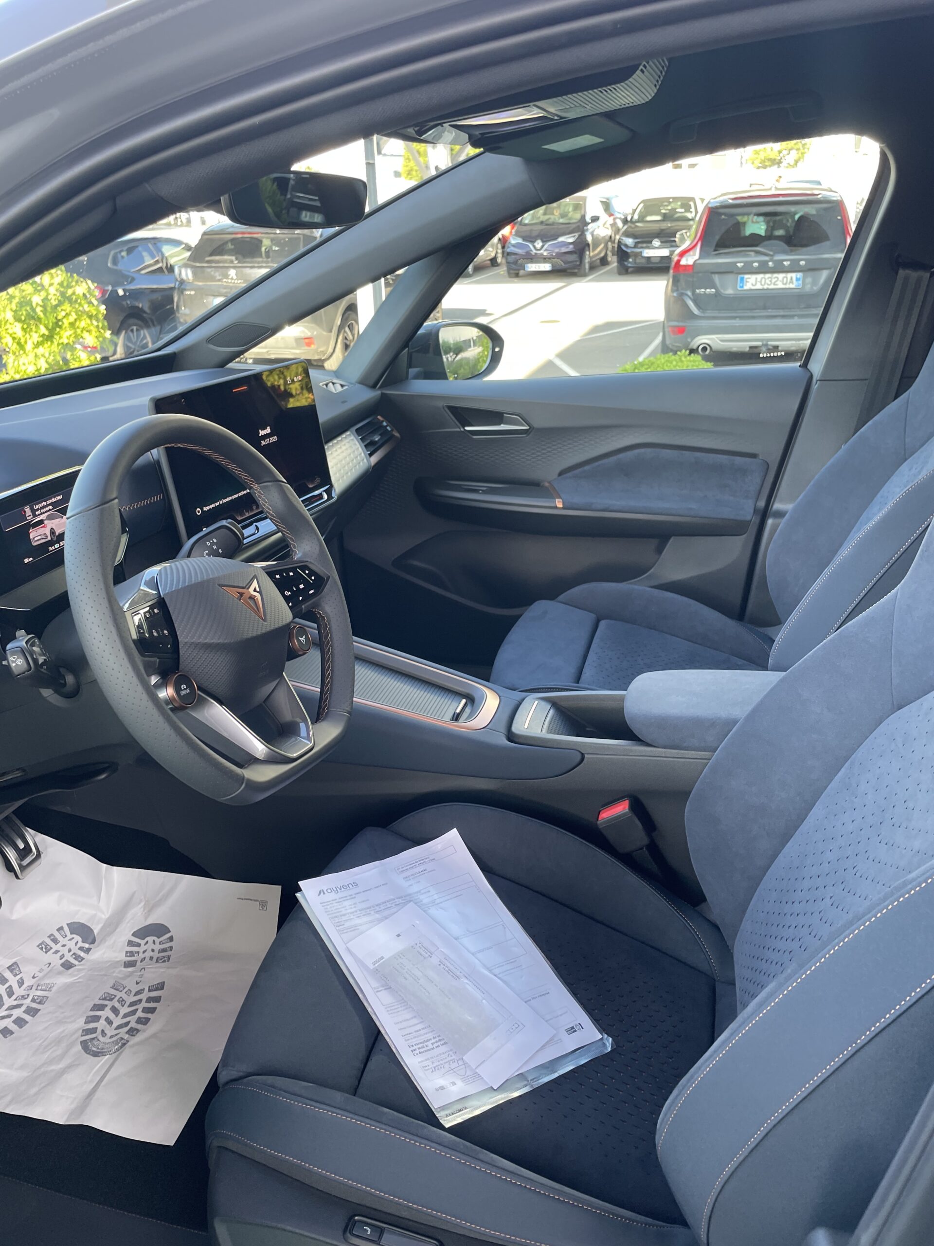 livraison vehicule et prise en charge des document administratif